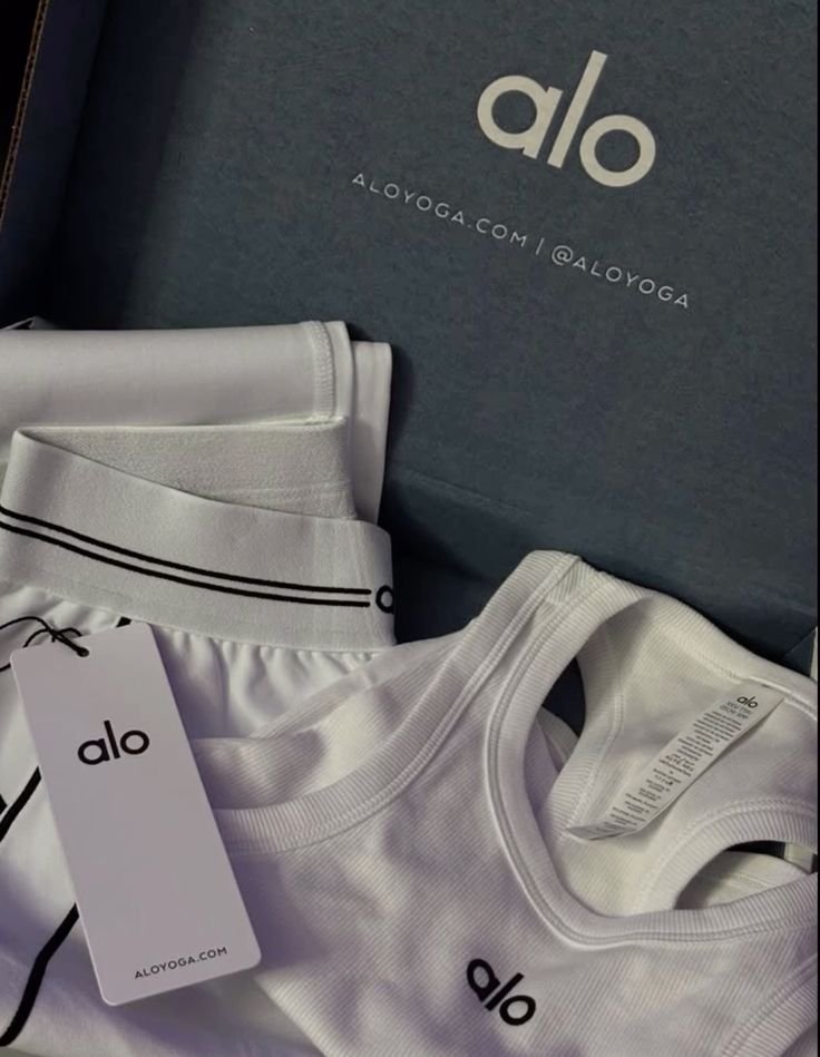 bulk alo yoga clothing