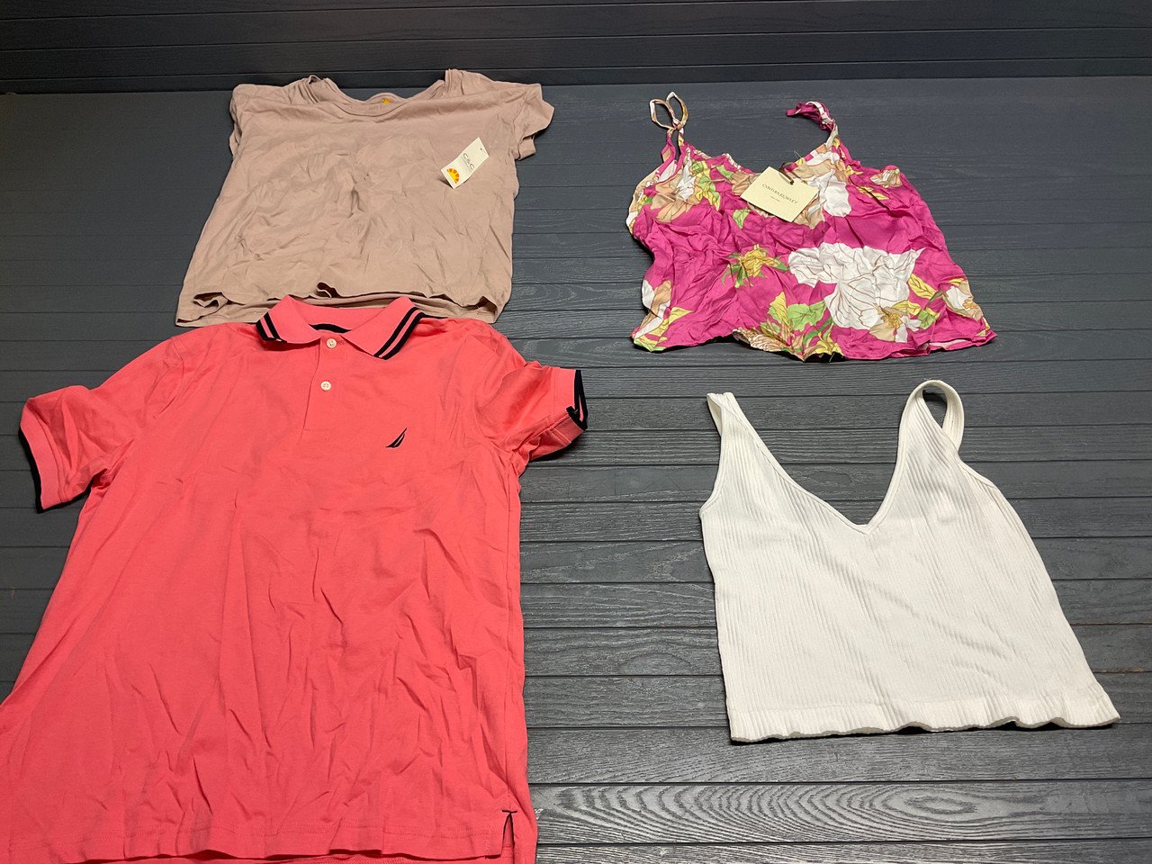 pallets of clothes for sale