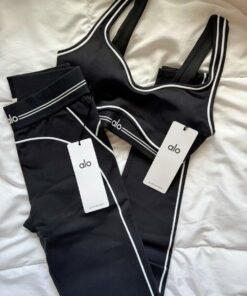 alo yoga clothing