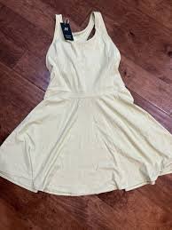 trendy women’s activewear pallets