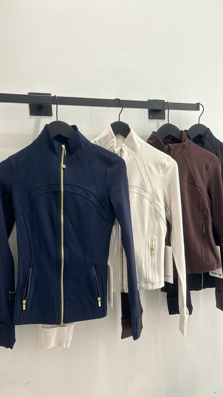 wholesale Lululemon leggings and tops