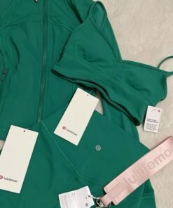 Lululemon apparel lot USA