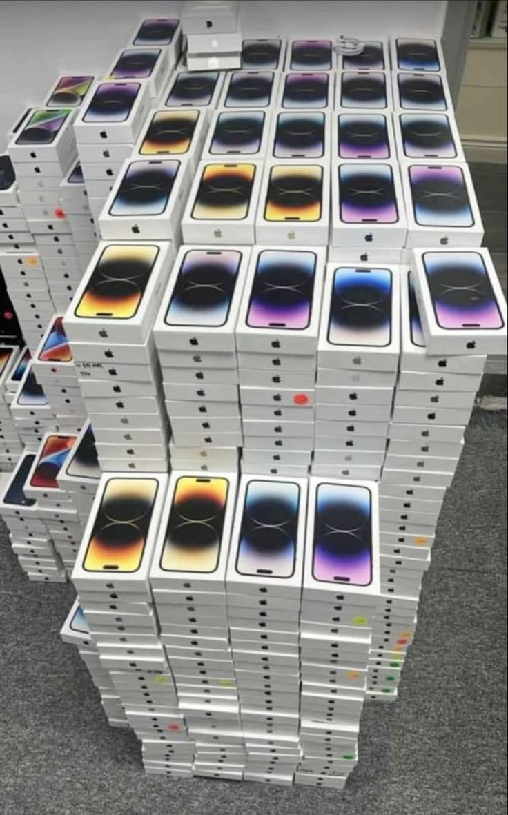 how many iphones on a pallet