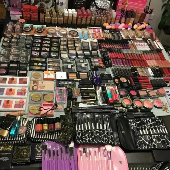 james charles make up pallet