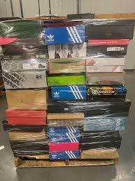 Sneaker pallets