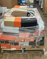 buy sneaker pallets