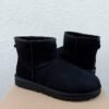 black ugg boots