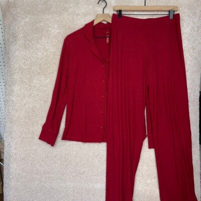 skims workout clothes